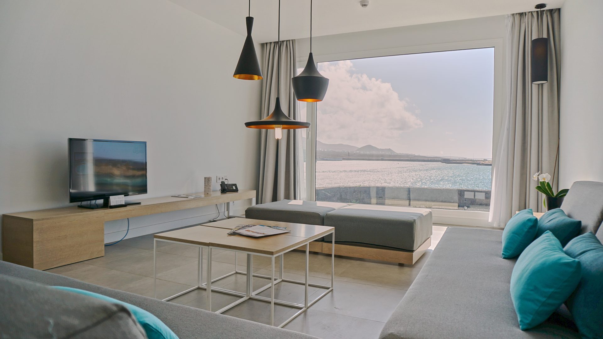 Apartments & Suites